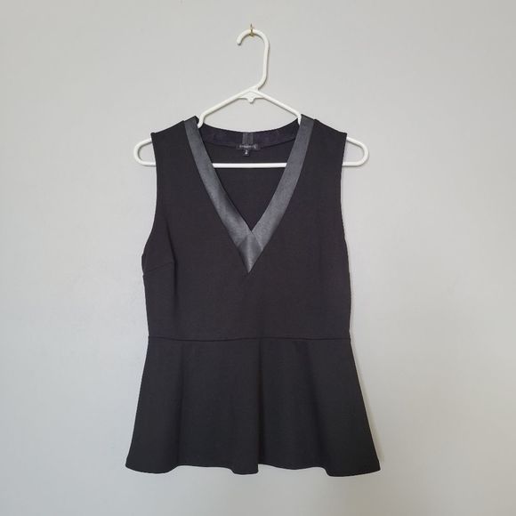 Black Empire Waist Tank Top Women's Medium - Picture 3 of 10